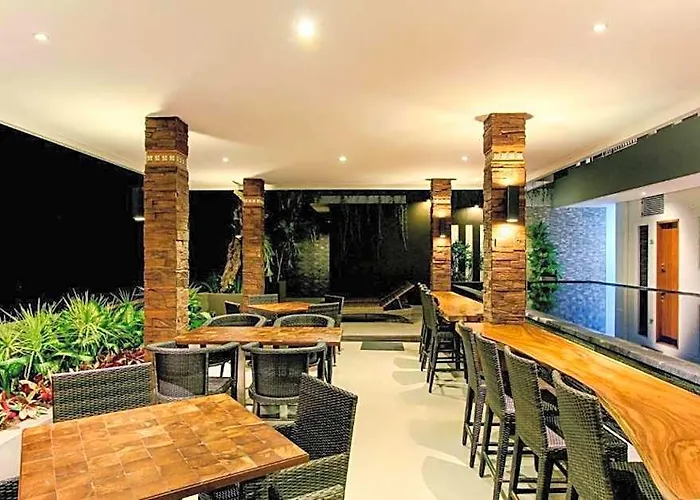 Puri Padma 3* ウブド