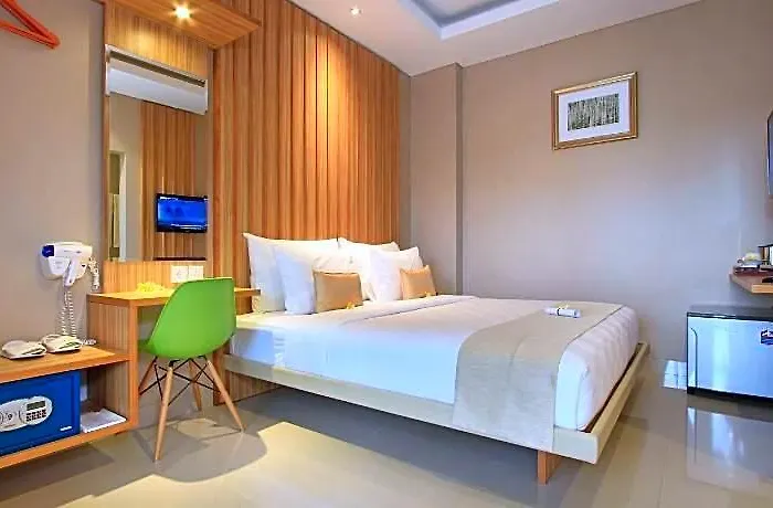 Puri Padma 3*