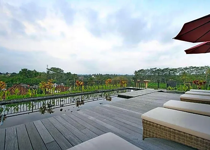 Puri Padma 3*