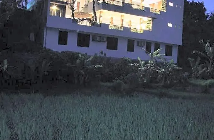 Puri Padma 3*
